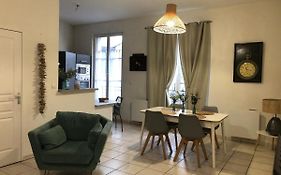 Bel Appartement Spacieux Et Lumineux Hyper Centre Blois